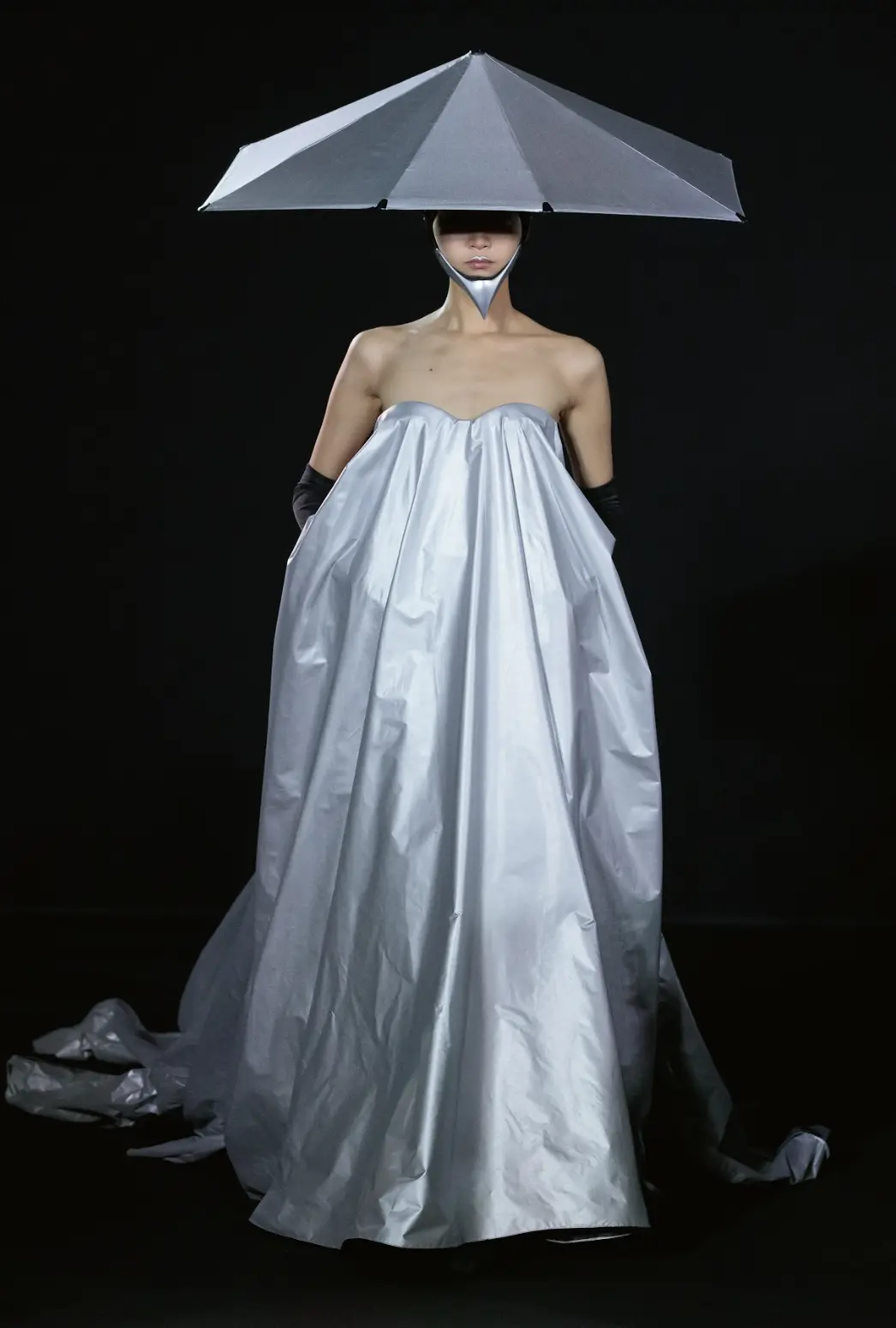 Robert Wun collection The Reflective Gown